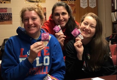 D'YOUVILLE WOMEN'S BASKETBALL PLAYERS MAKE VALENTINE'S DAY SPECIAL FOR WOMEN AND CHILDREN'S HOSPITAL
